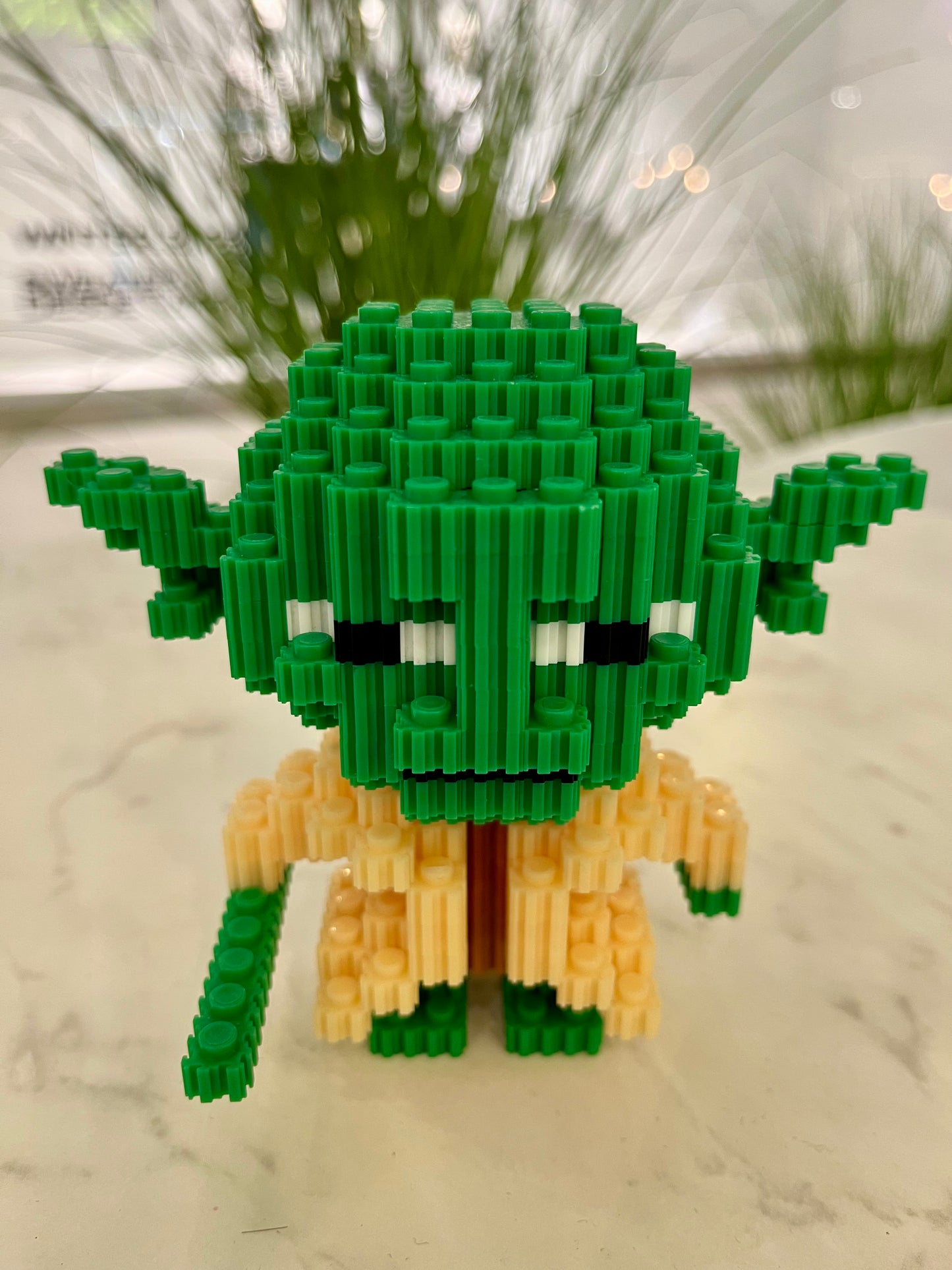 Figura pixel armable de Yoda de Star Wars