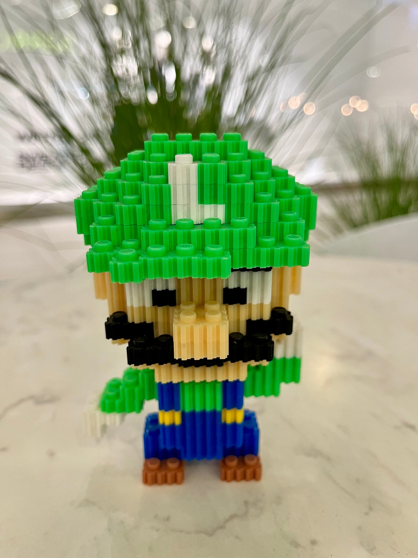 Figura pixel armable de Luigi de Mario Bros