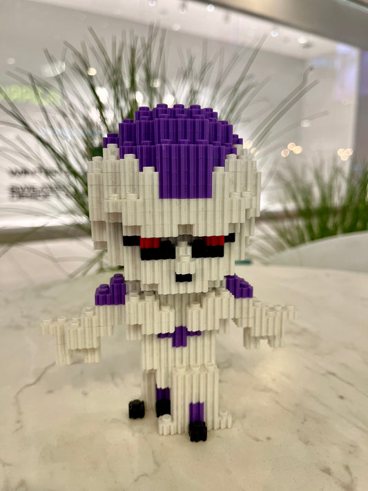 Figura pixel armable de Freezer de Dragon Ball Z