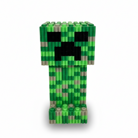 Figura pixel armable de Creeper de Minecraft