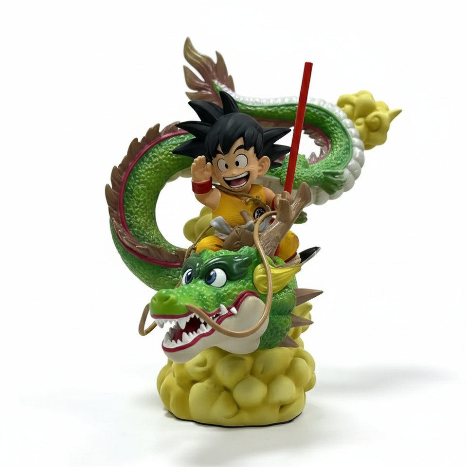 Figura Son Goku con báculo sagrado sobre Shenlong de Dragon Ball