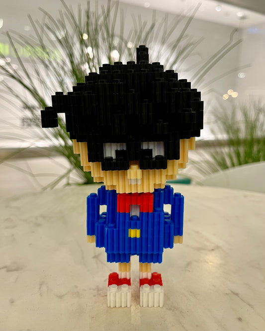 Figura pixel armable de Detective Conan