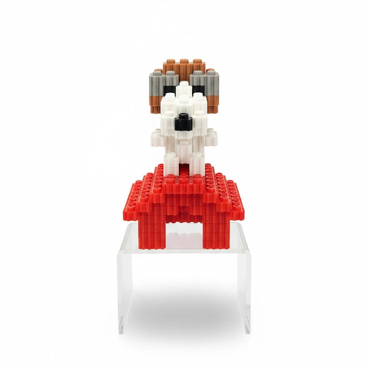 Figura Pixel 3D Snoopy sobre su Casa - Peanuts